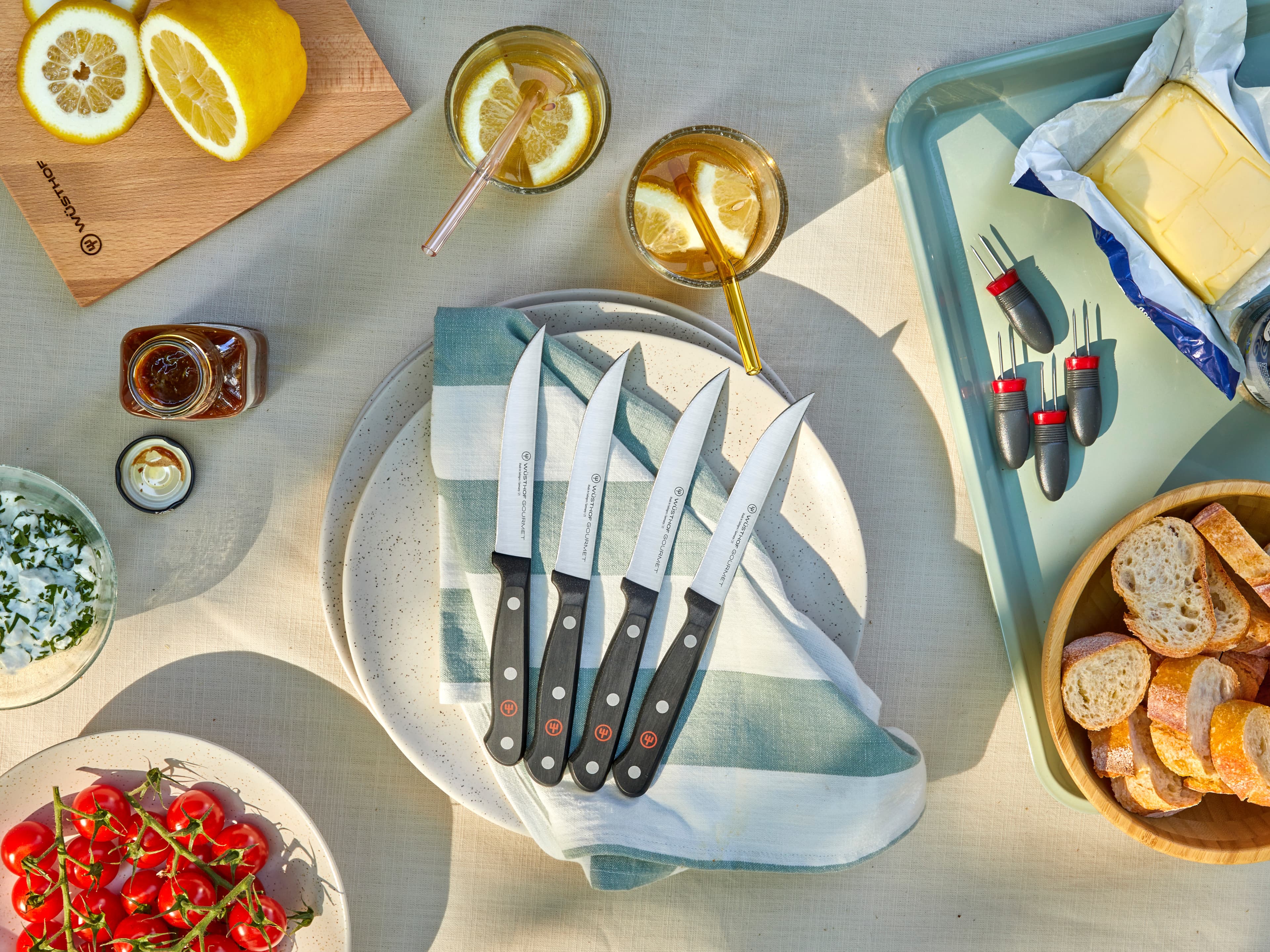 gourmet steak knives