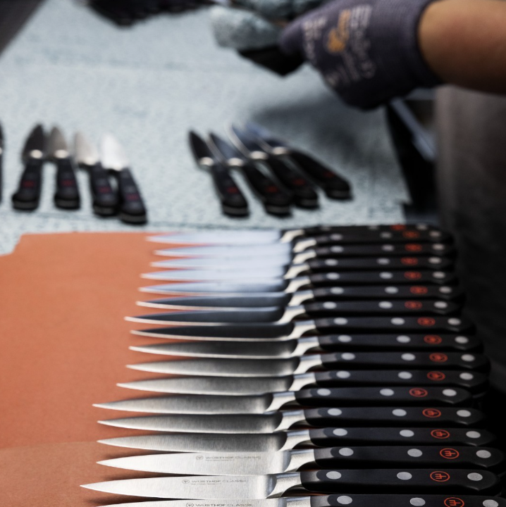 WÜSTHOF knives in production
